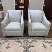 Load image into Gallery viewer, Whitby Power Recliner
