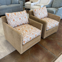 Load image into Gallery viewer, Springfield Two Tone Swivel Chair
