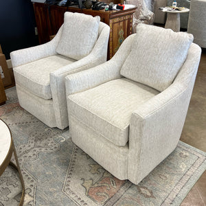 Hollins Swivel Chair