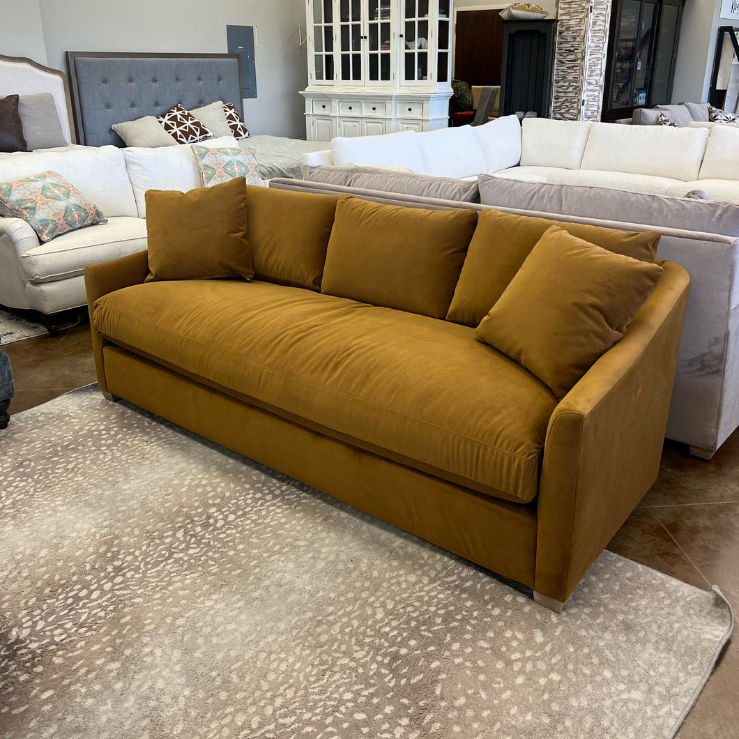 Everleigh 89” Bench Cushion Sofa
